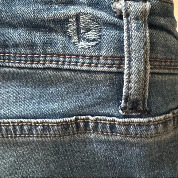 Kensie Effortless Ankle Mid Rise Distressed Jeans Women’s size 8 - Picture 6 of 12